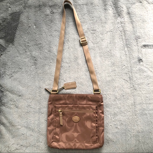 Coach Messenger Crossbody Bag - Picture 2 of 7
